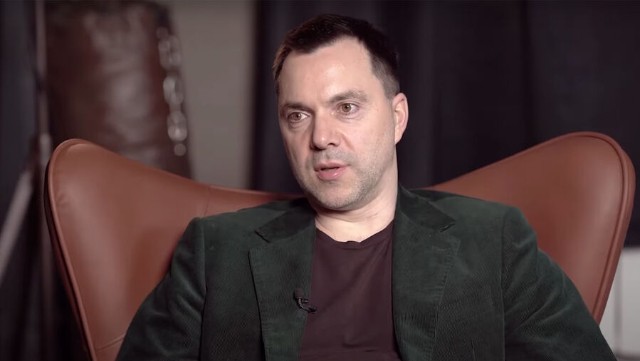 "Ukraynaya ölkədə korrupsiyaya qalib gələcək prezident lazımdır" - Arestoviç